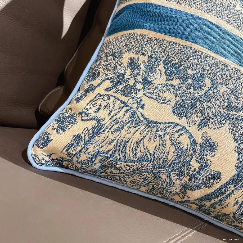 2.0 THROW PILLOW CHRISTIAN 0527